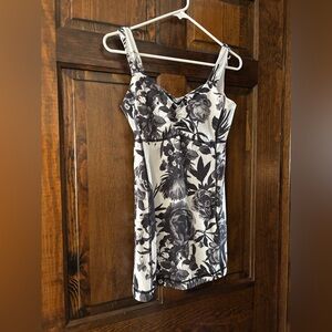 Lululemon Floral Black and White Yoga Tank